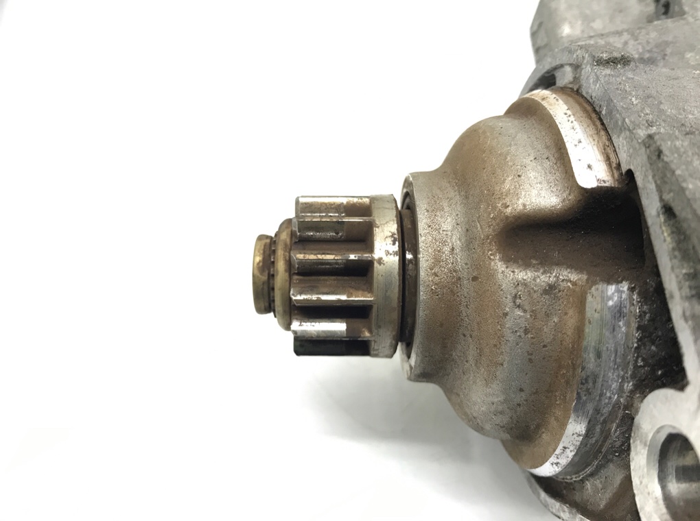 Стартер бу для Volkswagen Passat B7 1.6 TDi,  2010 г.