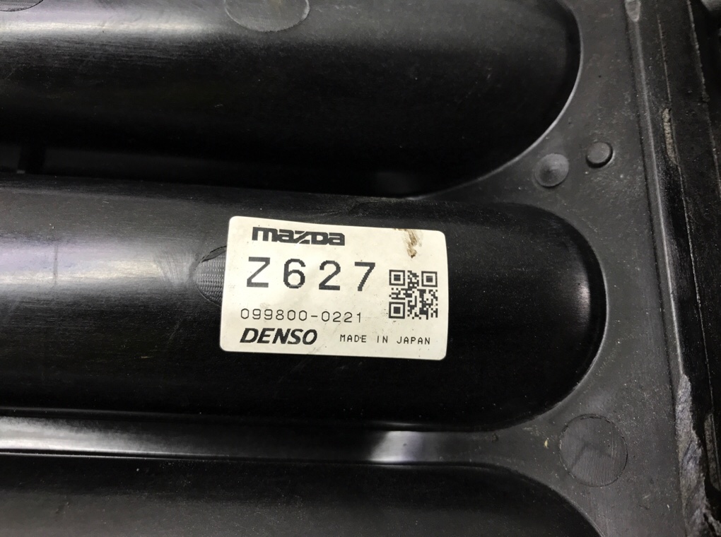 Коллектор впускной бу для Mazda 3  BK 1.6 i,  2008 г.