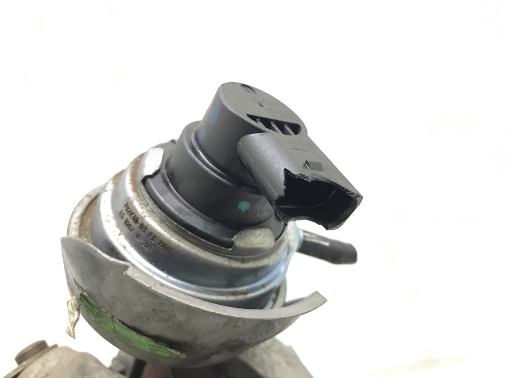 Турбина бу для Volkswagen Passat B7 1.6 TDi, 2010 г. Турбина бу для Volkswagen Passat B7 1.6 TDi, 2010 г.