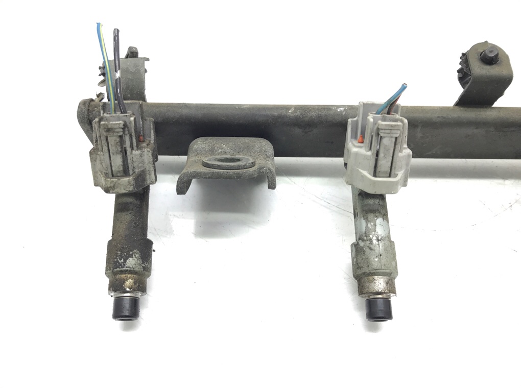 Топливная рампа бу для Suzuki SX4 1.6 i, 2006 г. Топливная рампа бу для Suzuki SX4 1.6 i, 2006 г.