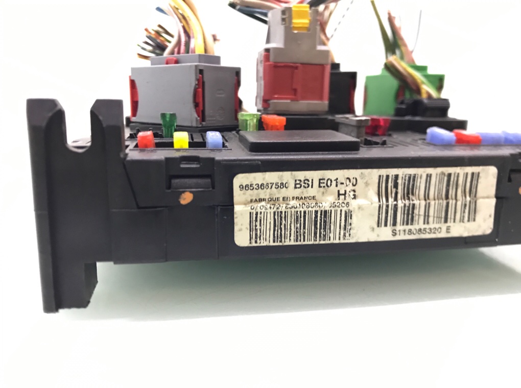 Блок комфорта бу для Citroen Xsara Picasso 1 1.6 i, 2005 г. Блок комфорта бу для Citroen Xsara Picasso 1 1.6 i, 2005 г.