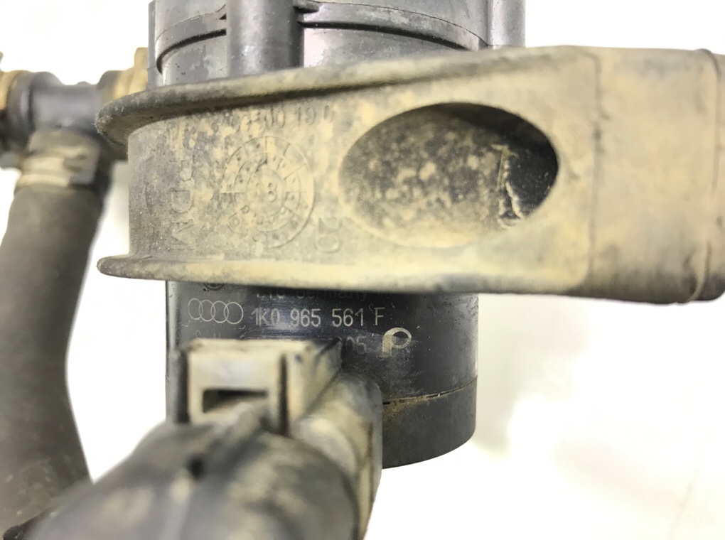 Помпа бу для Volkswagen Golf 6 1.4 TSI,  2010 г.