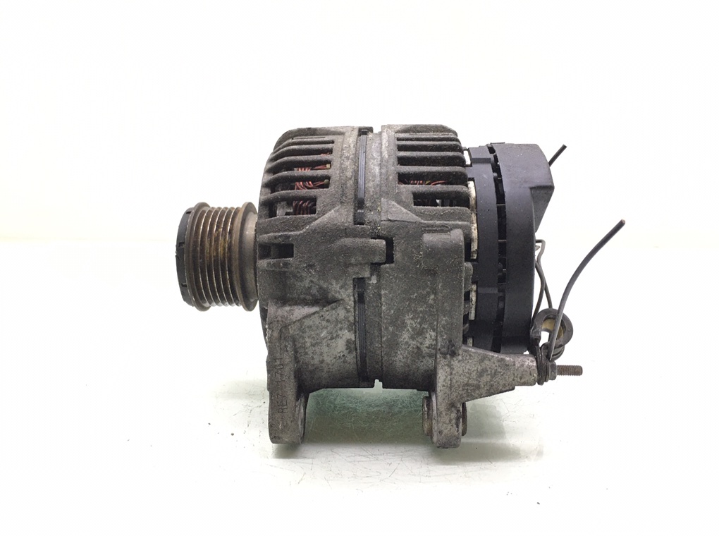 Генератор бу для Volkswagen Golf 4 1.6 i,  2003 г.