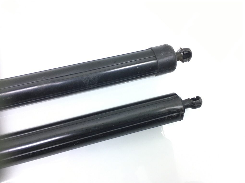 Амортизатор крышки багажника бу для Citroen C4 Picasso 2 1.6 HDi,  2016 г.