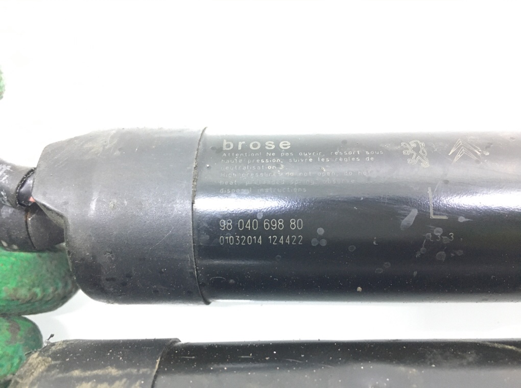 Амортизатор крышки багажника бу для Citroen C4 Picasso 2 1.6 HDi,  2016 г.