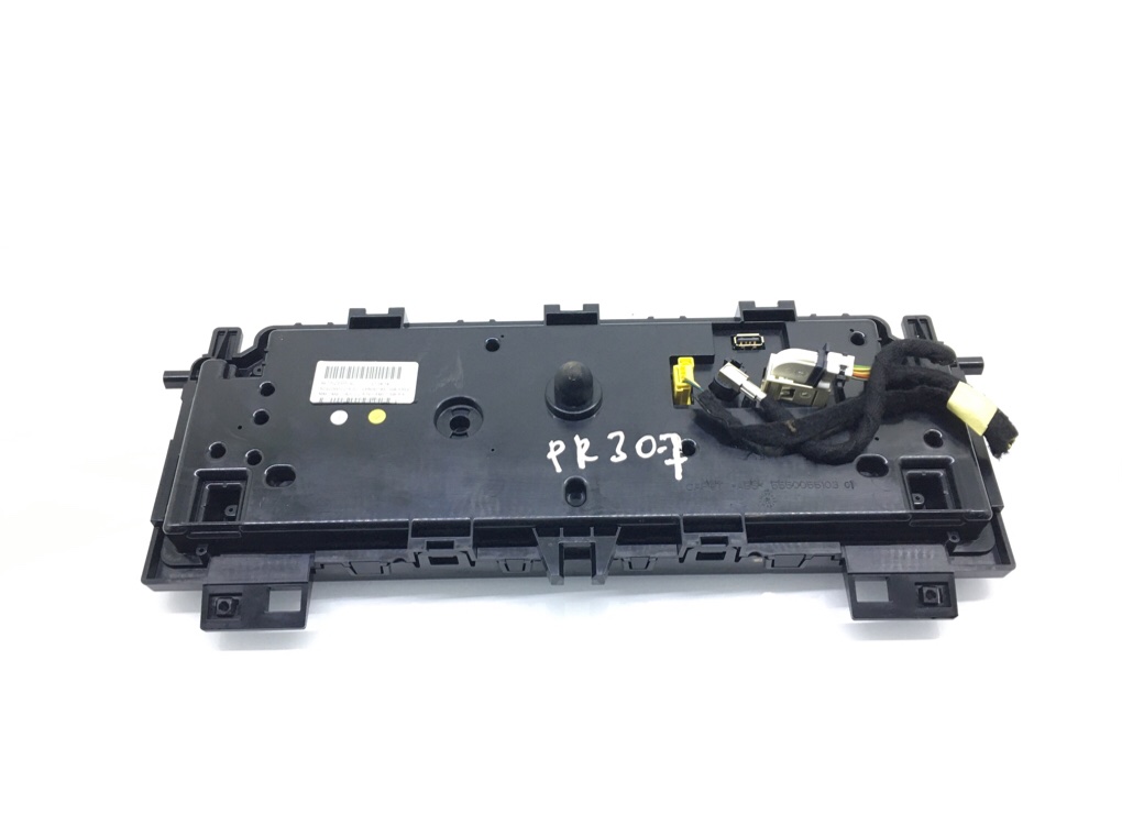 Щиток приборов (приборная панель) бу для Citroen C4 Picasso 2 1.6 HDi, 2016 г. Щиток приборов (приборная панель) бу для Citroen C4 Picasso 2 1.6 HDi, 2016 г.