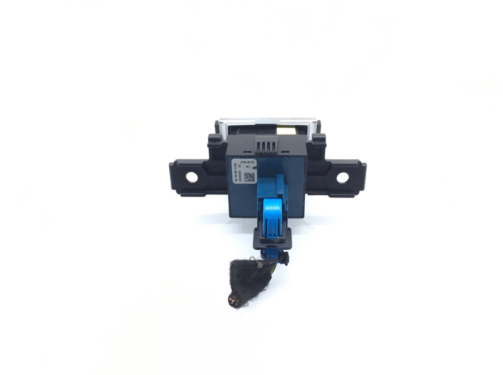 Кнопка ручного тормоза (ручника) бу для Citroen C4 Picasso 2 1.6 HDi, 2016 г. Кнопка ручного тормоза (ручника) бу для Citroen C4 Picasso 2 1.6 HDi, 2016 г.