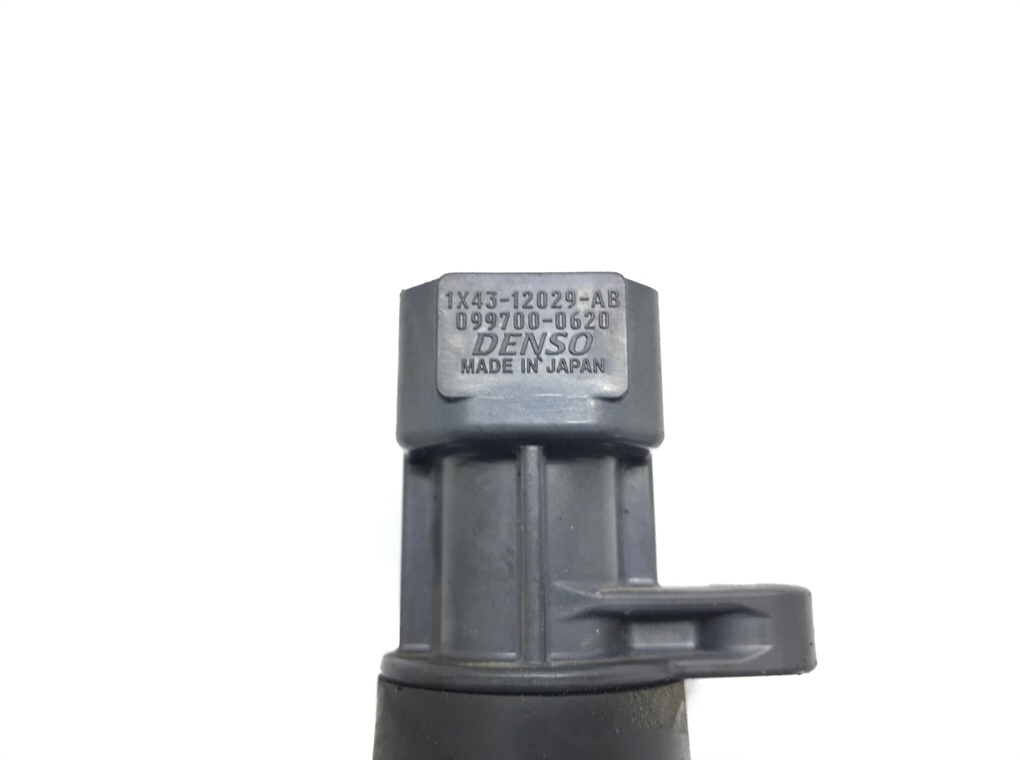 Катушка зажигания бу для Jaguar X-Type 2.1 i, 2003 г. Катушка зажигания бу для Jaguar X-Type 2.1 i, 2003 г.