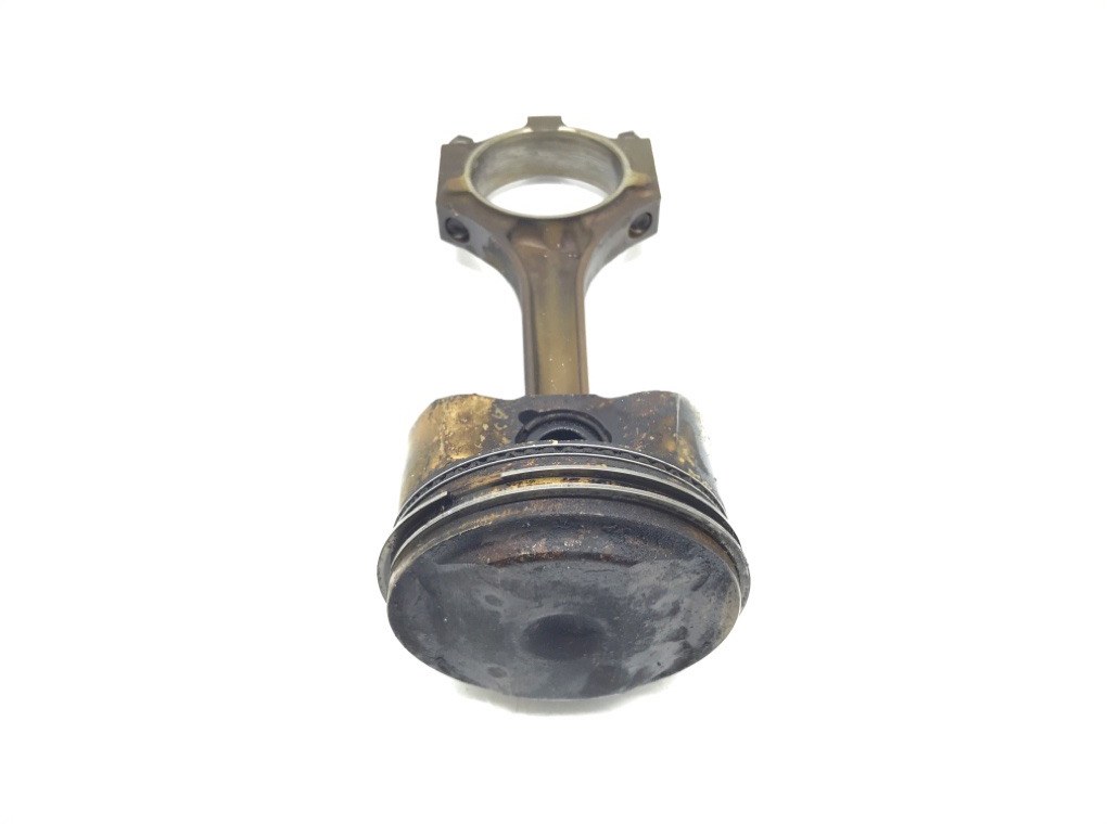 Поршень бу для Jaguar X-Type  2.1 i,  2003 г.