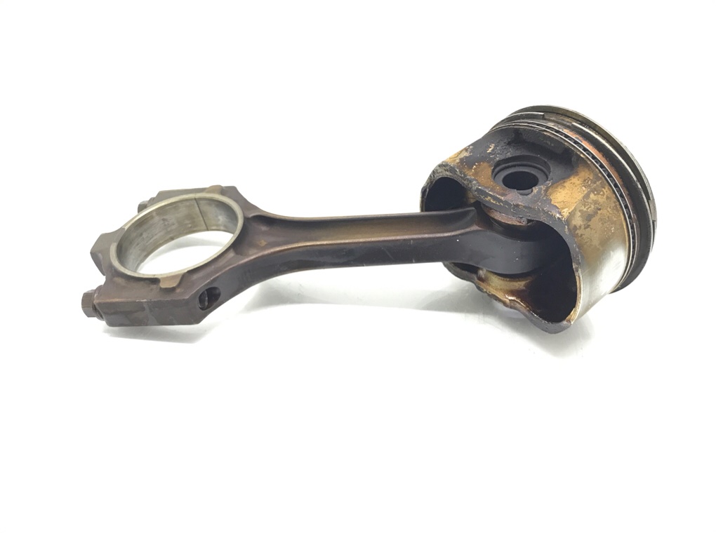 Поршень бу для Jaguar X-Type  2.1 i,  2003 г.