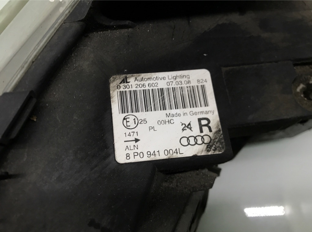 Фара правая бу для Audi A3 8P 1.9 TDi, 2008 г. Фара правая бу для Audi A3 8P 1.9 TDi, 2008 г.