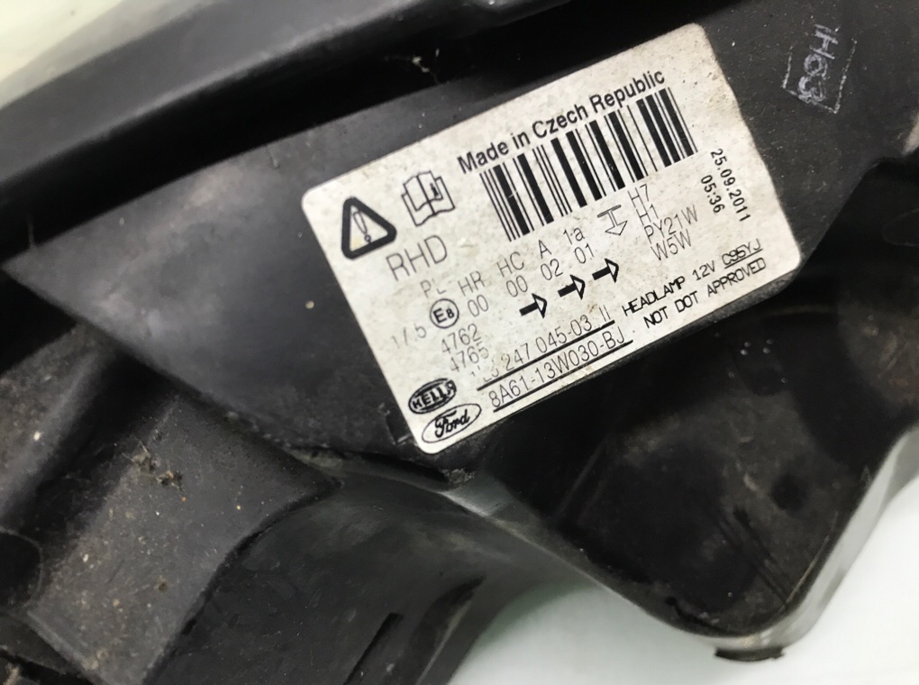Фара левая бу для Ford Fiesta 6 1.2 i,  2011 г.
