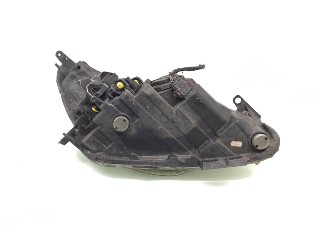 Фара левая бу для Opel Corsa D 1.0 i, 2011 г. Фара левая бу для Opel Corsa D 1.0 i, 2011 г.