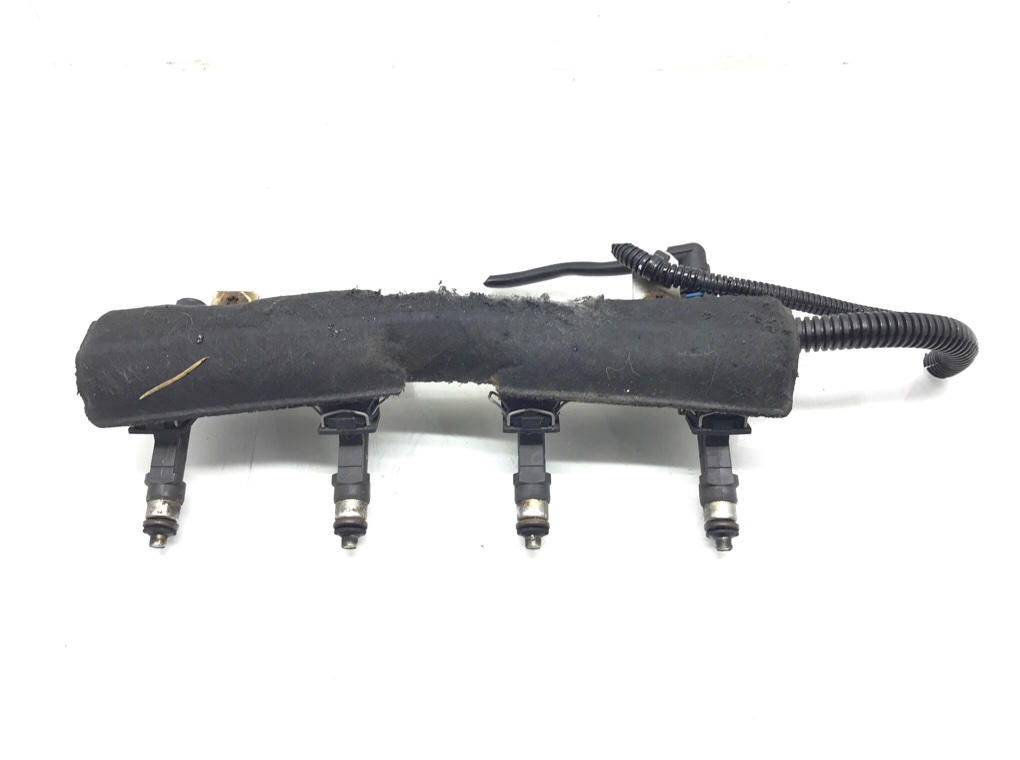 Топливная рампа бу для Opel Corsa D 1.4 i,  2008 г.