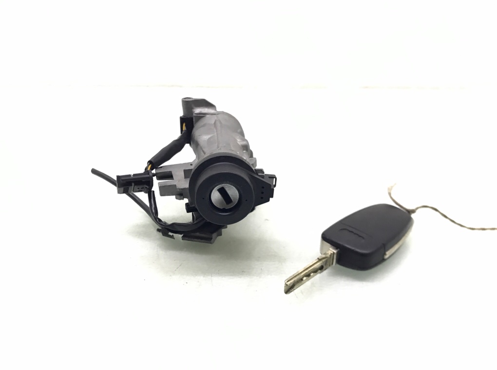 Замок зажигания бу для Audi A3 8P 1.9 TDi,  2008 г.