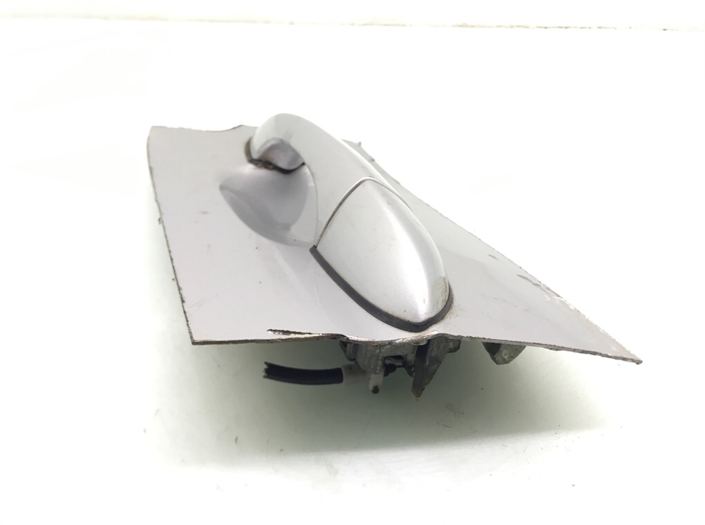 Ручка наружная передняя левая бу для BMW X5 E53 3.0 i, 2003 г. Ручка наружная передняя левая бу для BMW X5 E53 3.0 i, 2003 г.