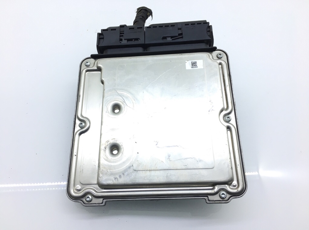 Блок управления двигателем бу для Skoda Octavia A7 1.6 TDi, 2014 г. Блок управления двигателем бу для Skoda Octavia A7 1.6 TDi, 2014 г.