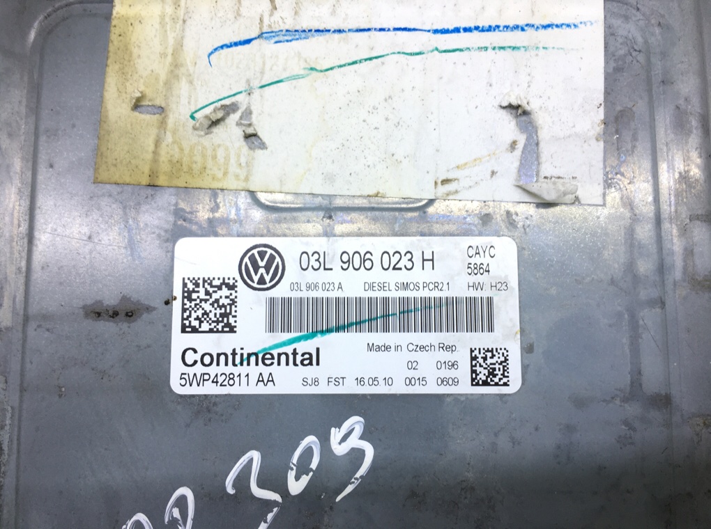 Блок управления двигателем бу для Volkswagen Jetta 5 1.6 TDi,  2010 г.