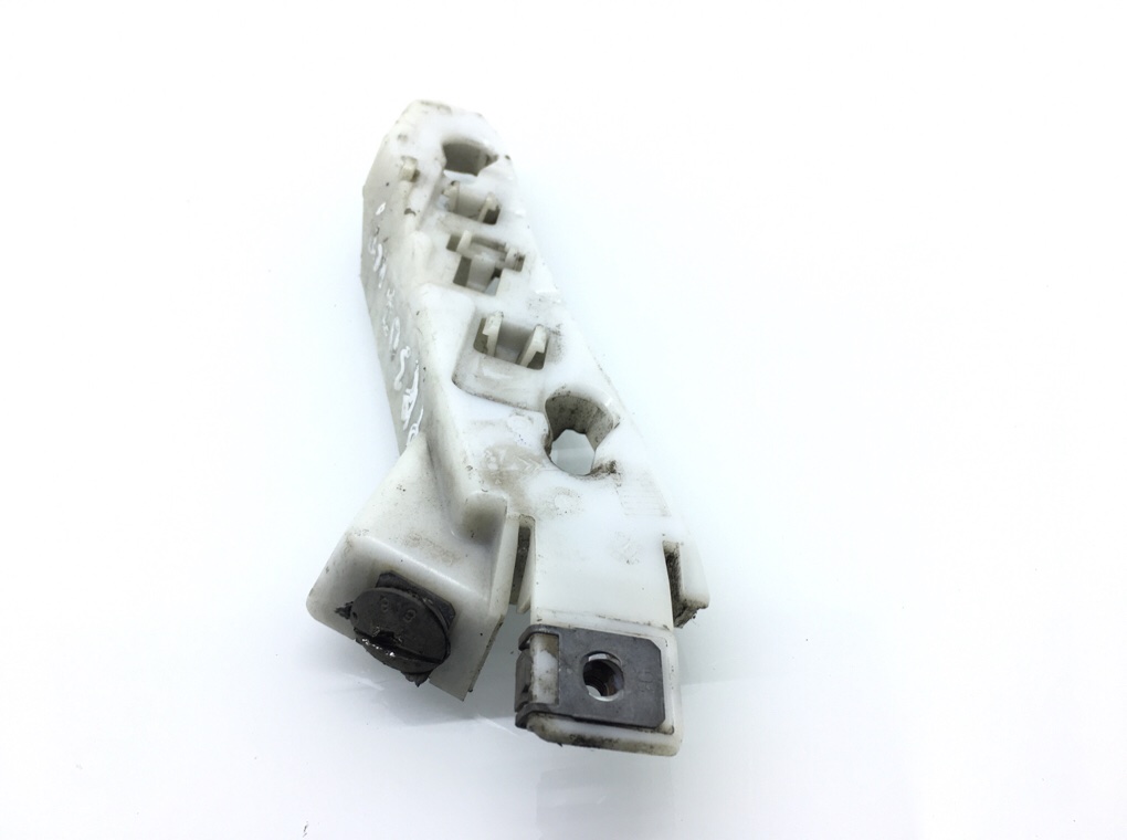 Кронштейн крепления бампера переднего бу для Citroen C4 Picasso 2 1.6 HDi, 2016 г. Кронштейн крепления бампера переднего бу для Citroen C4 Picasso 2 1.6 HDi, 2016 г.