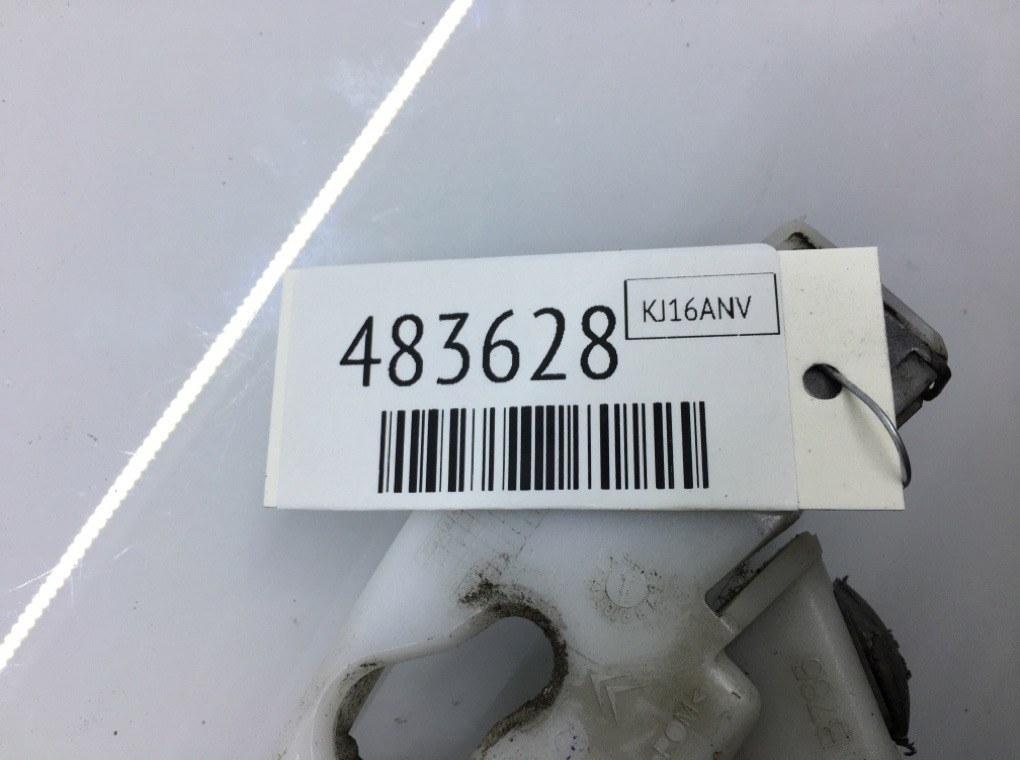 Кронштейн крепления бампера переднего бу для Citroen C4 Picasso 2 1.6 HDi, 2016 г. Кронштейн крепления бампера переднего бу для Citroen C4 Picasso 2 1.6 HDi, 2016 г.