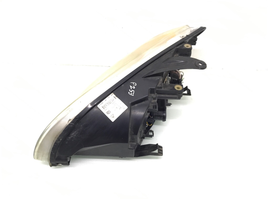 Фара правая бу для Ford Focus 2 1.6 i,  2007 г.