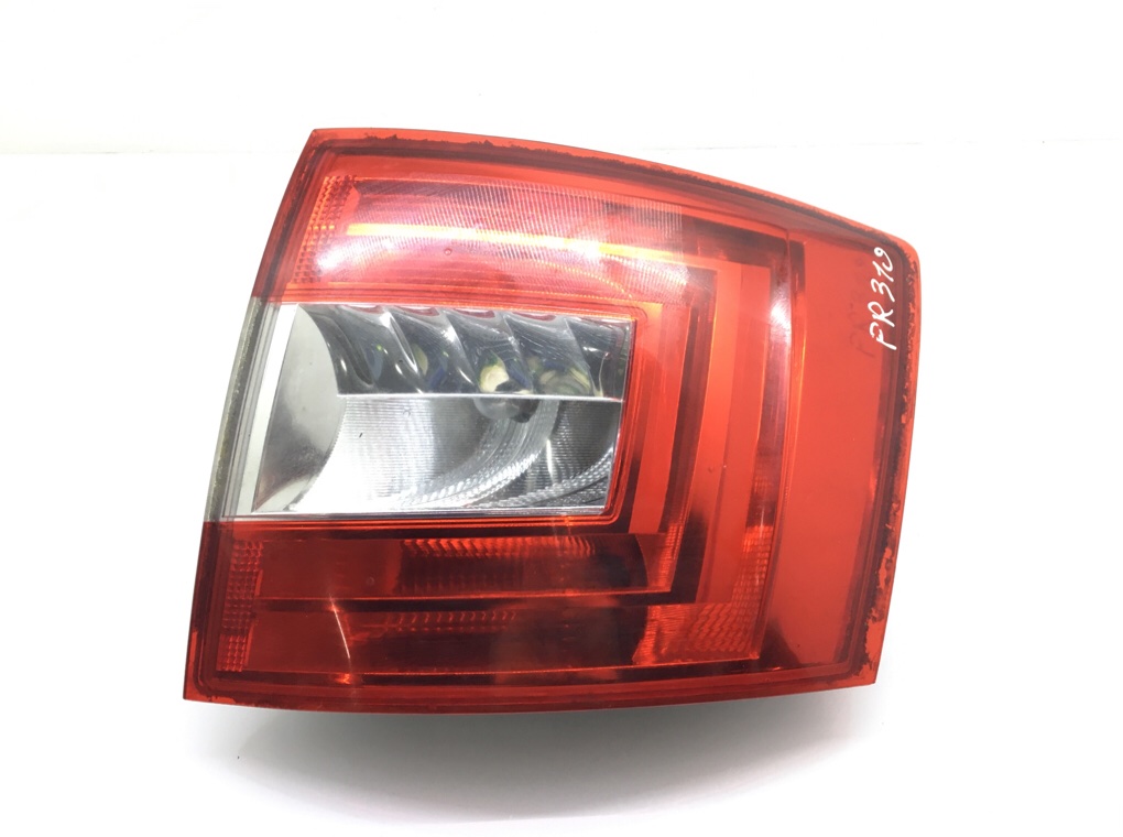 Фонарь задний правый бу для Skoda Octavia A7 1.6 TDi, 2014 г.