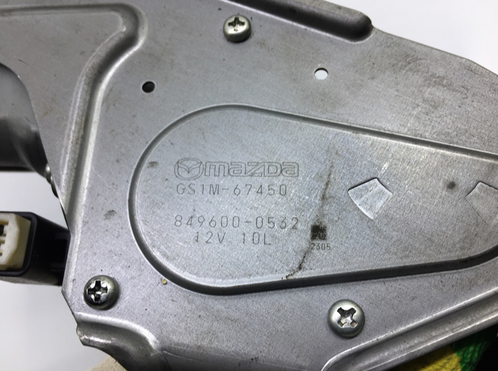 Моторчик заднего стеклоочистителя (дворника) бу для Mazda 6  2 2.2 CDTi,  2010 г.