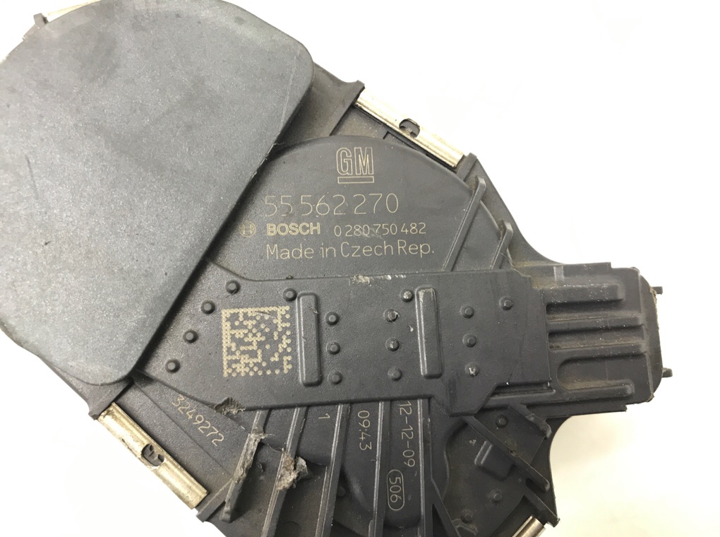 Заслонка дроссельная бу для Opel Corsa D 1.4 i, 2013 г. Заслонка дроссельная бу для Opel Corsa D 1.4 i, 2013 г.