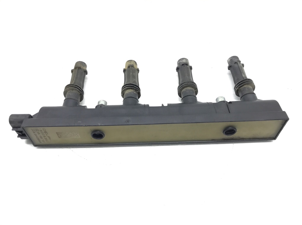 Катушка зажигания бу для Opel Corsa D 1.4 i,  2013 г.