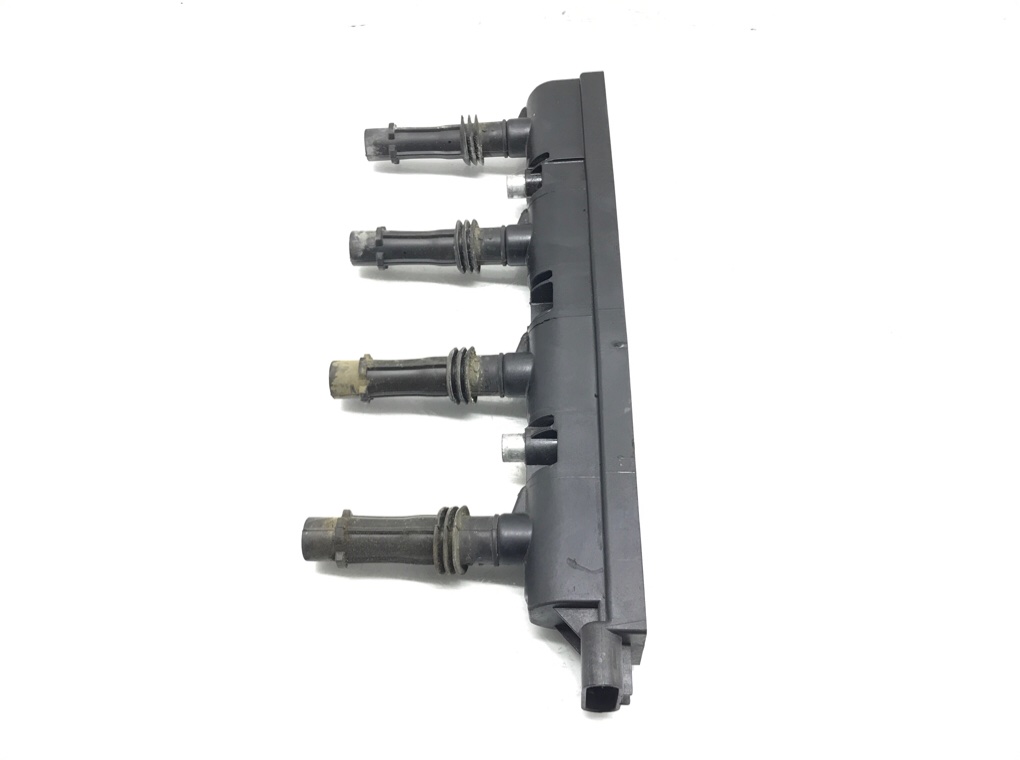 Катушка зажигания бу для Opel Corsa D 1.4 i,  2013 г.