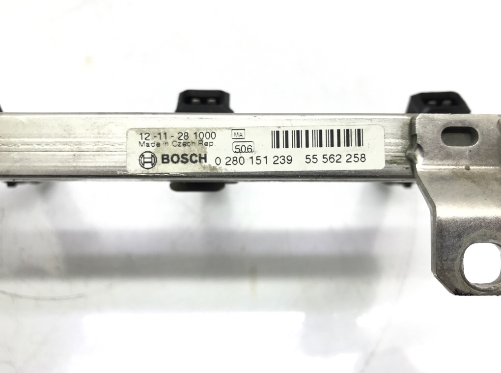 Топливная рампа бу для Opel Corsa D 1.4 i,  2013 г.