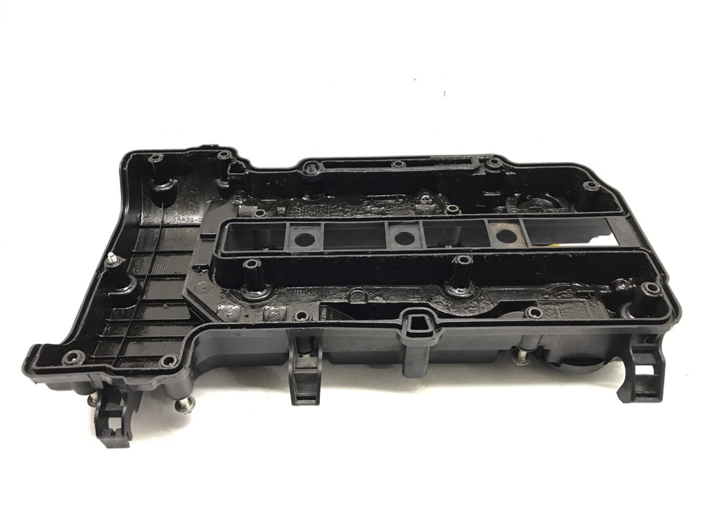 Клапанная крышка бу для Opel Corsa D 1.4 i,  2013 г.