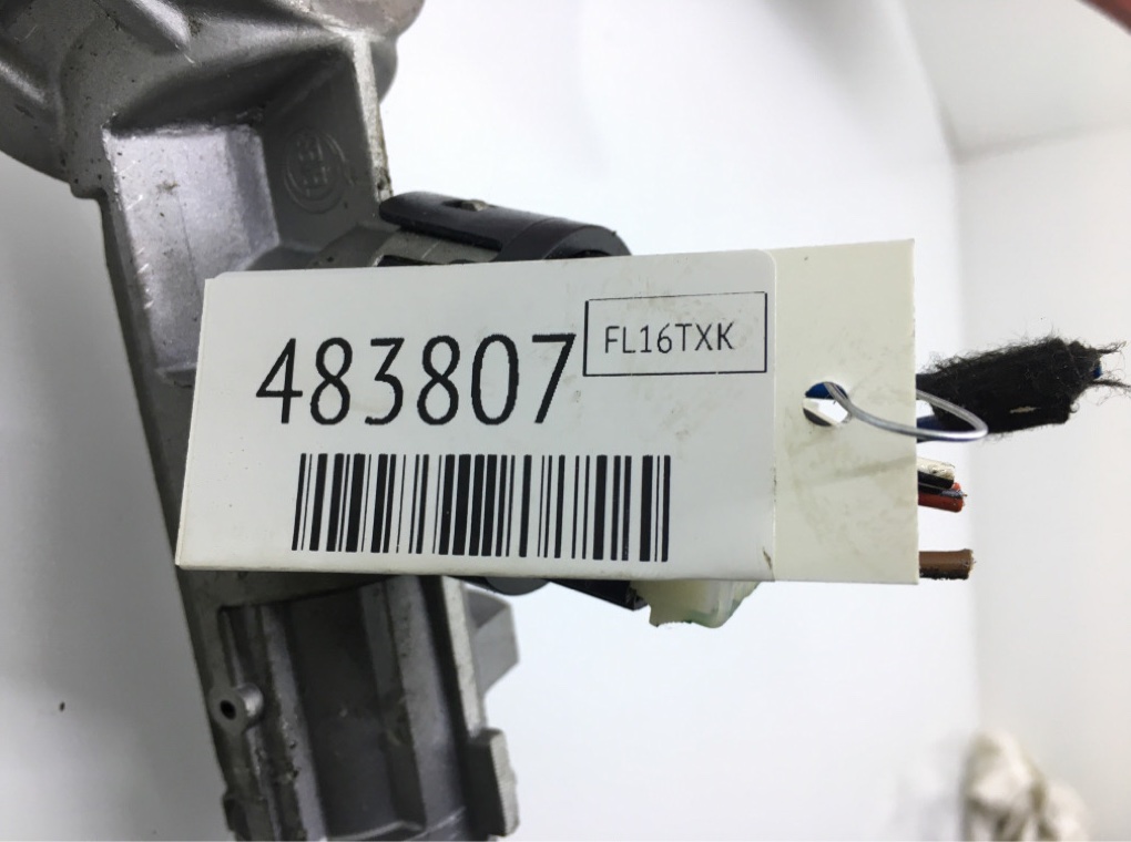 Замок зажигания бу для Peugeot Boxer 2 2.2 HDi, 2016 г. Замок зажигания бу для Peugeot Boxer 2 2.2 HDi, 2016 г.