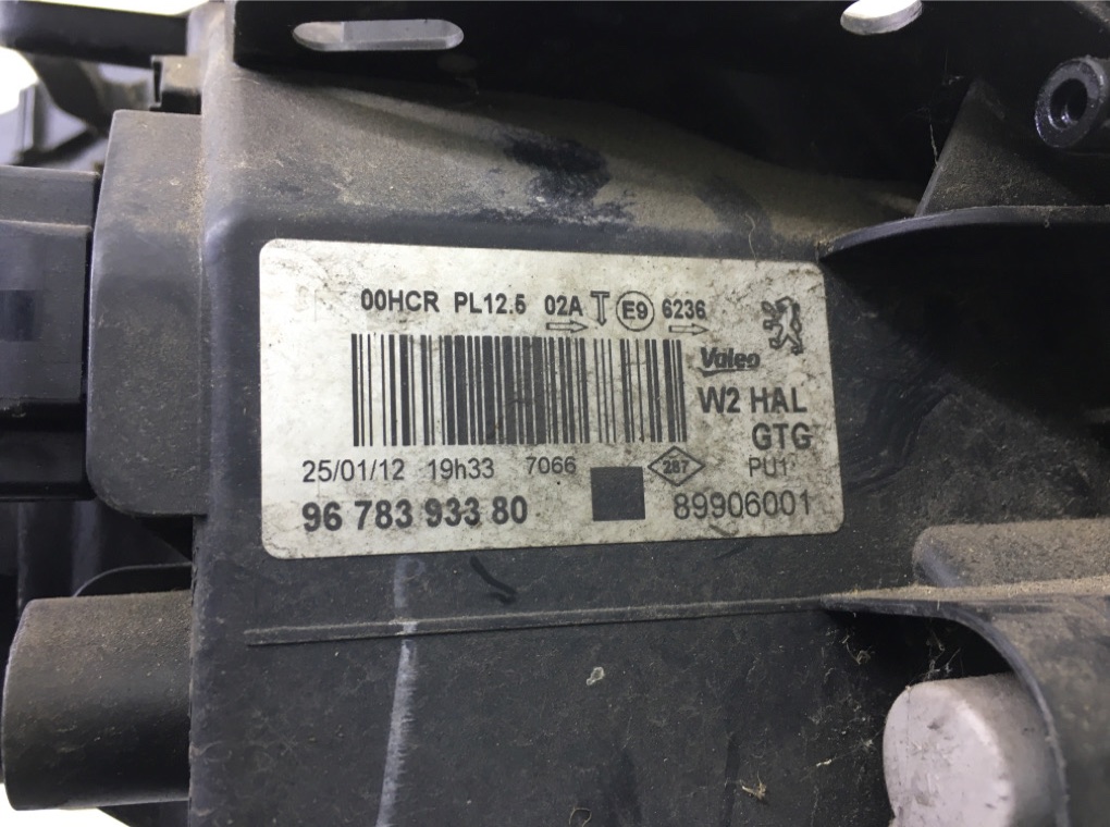 Фара левая бу для Peugeot 508 1 2.0 HDI,  2012 г.