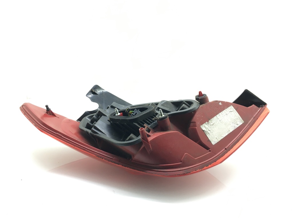 Фонарь задний правый бу для Peugeot 308 T7 1.6 i,  2011 г.