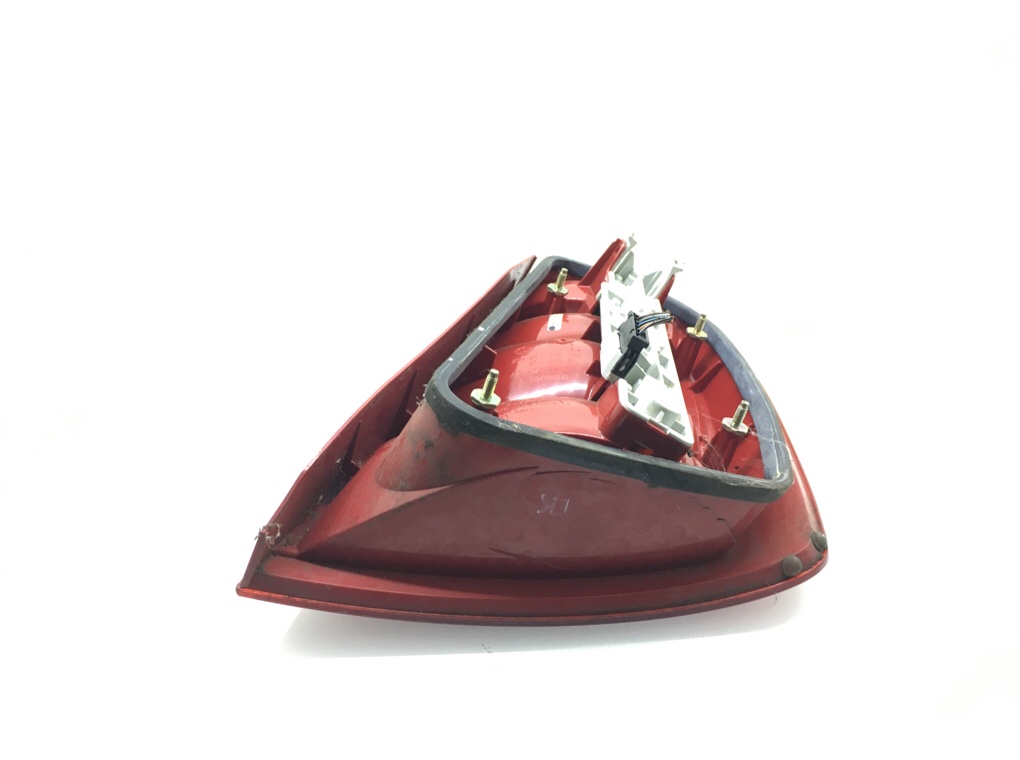 Фонарь задний левый бу для Skoda Fabia 1 1.4 i, 2000 г. Фонарь задний левый бу для Skoda Fabia 1 1.4 i, 2000 г.