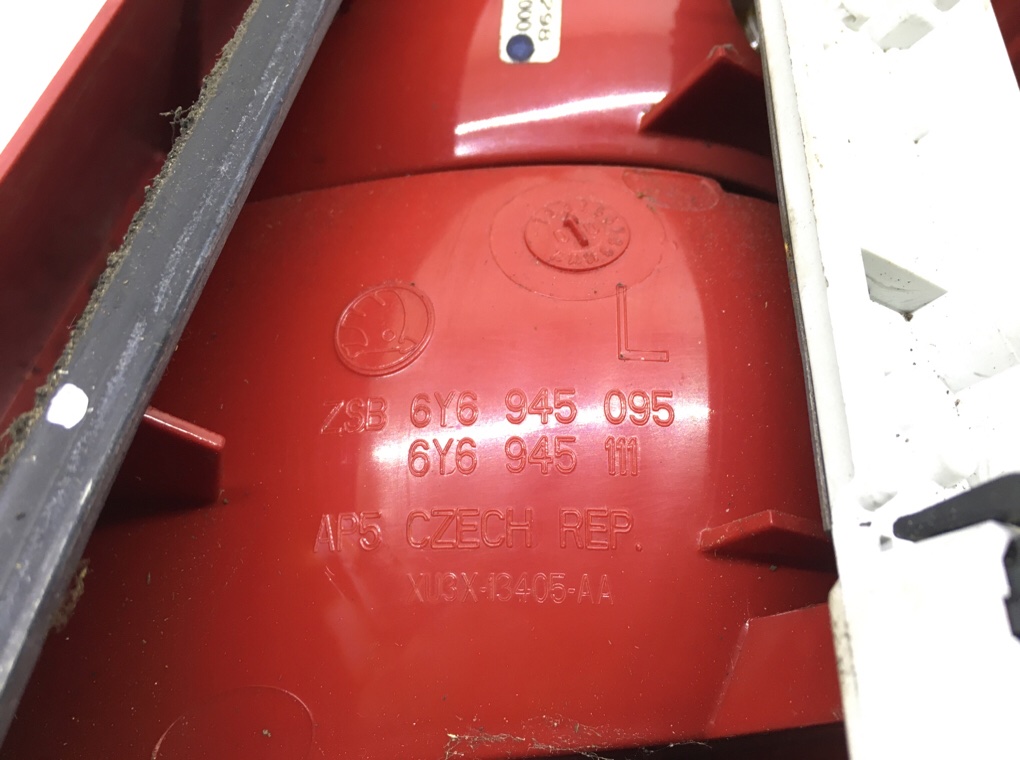 Фонарь задний левый бу для Skoda Fabia 1 1.4 i, 2000 г. Фонарь задний левый бу для Skoda Fabia 1 1.4 i, 2000 г.