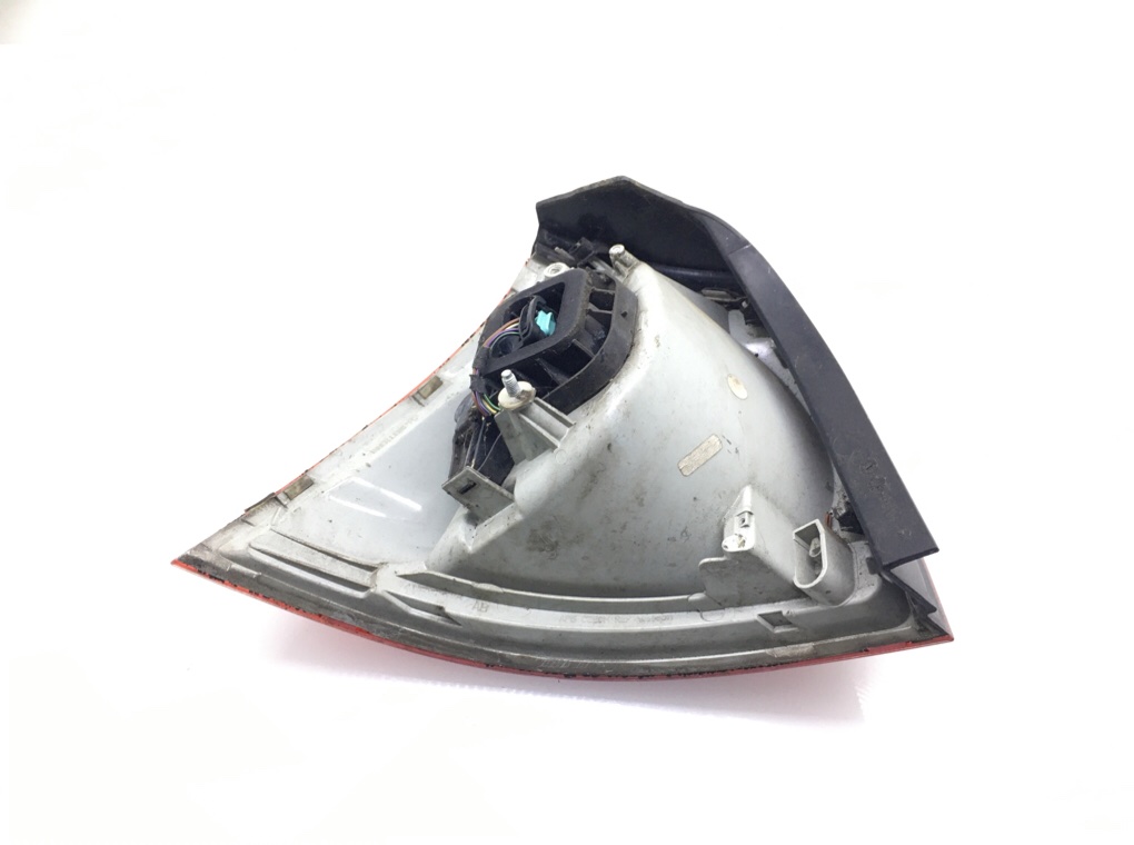 Фонарь задний правый бу для Volkswagen Golf 5 1.6 FSI,  2006 г.