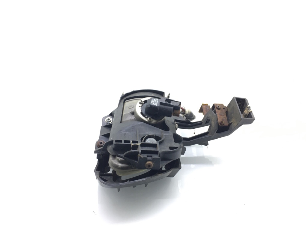 Фара противотуманная левая бу для Mazda 3 BK 1.6 i, 2008 г. Фара противотуманная левая бу для Mazda 3 BK 1.6 i, 2008 г.