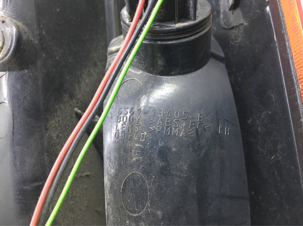 Фонарь задний левый бу для Ford Fiesta 5 1.3 i, 2007 г. Фонарь задний левый бу для Ford Fiesta 5 1.3 i, 2007 г.