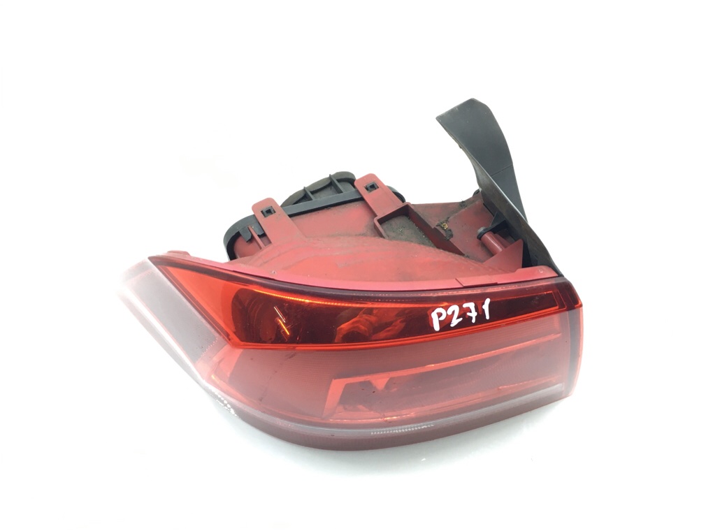 Фонарь задний левый бу для Volkswagen Passat B7 1.6 TDi,  2014 г.