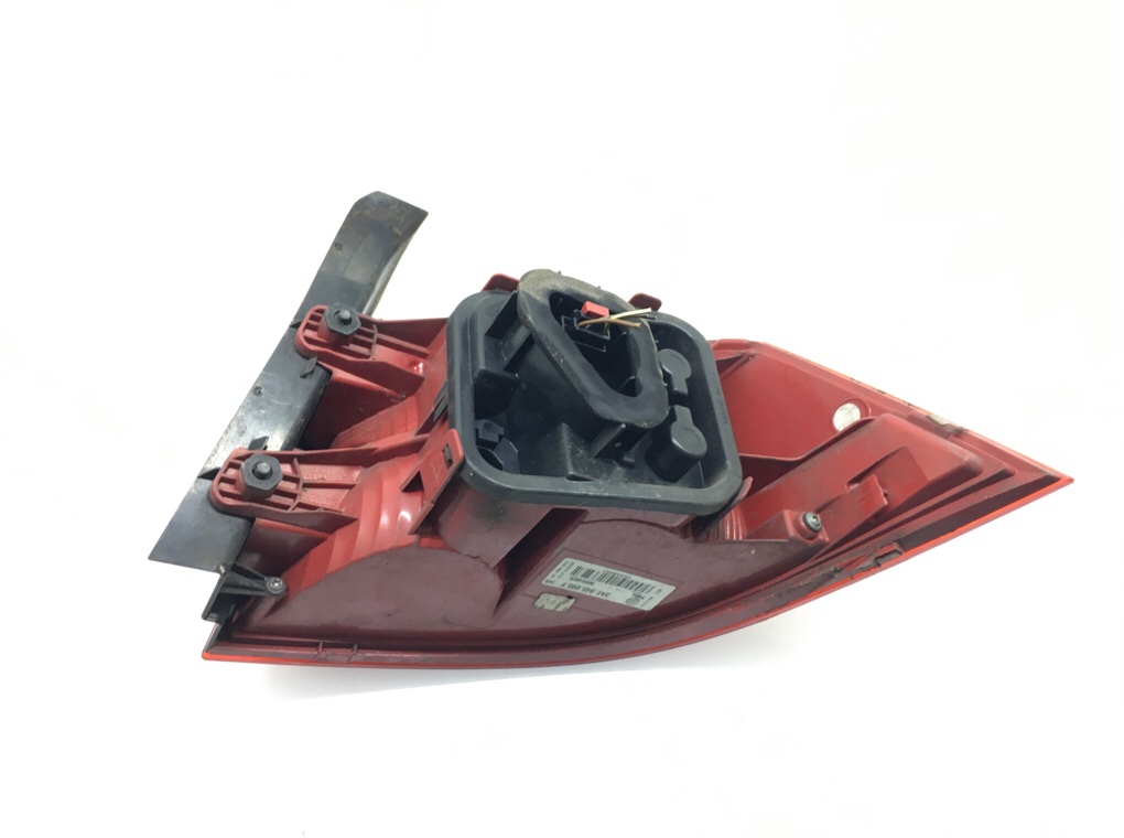 Фонарь задний левый бу для Volkswagen Passat B7 1.6 TDi,  2014 г.