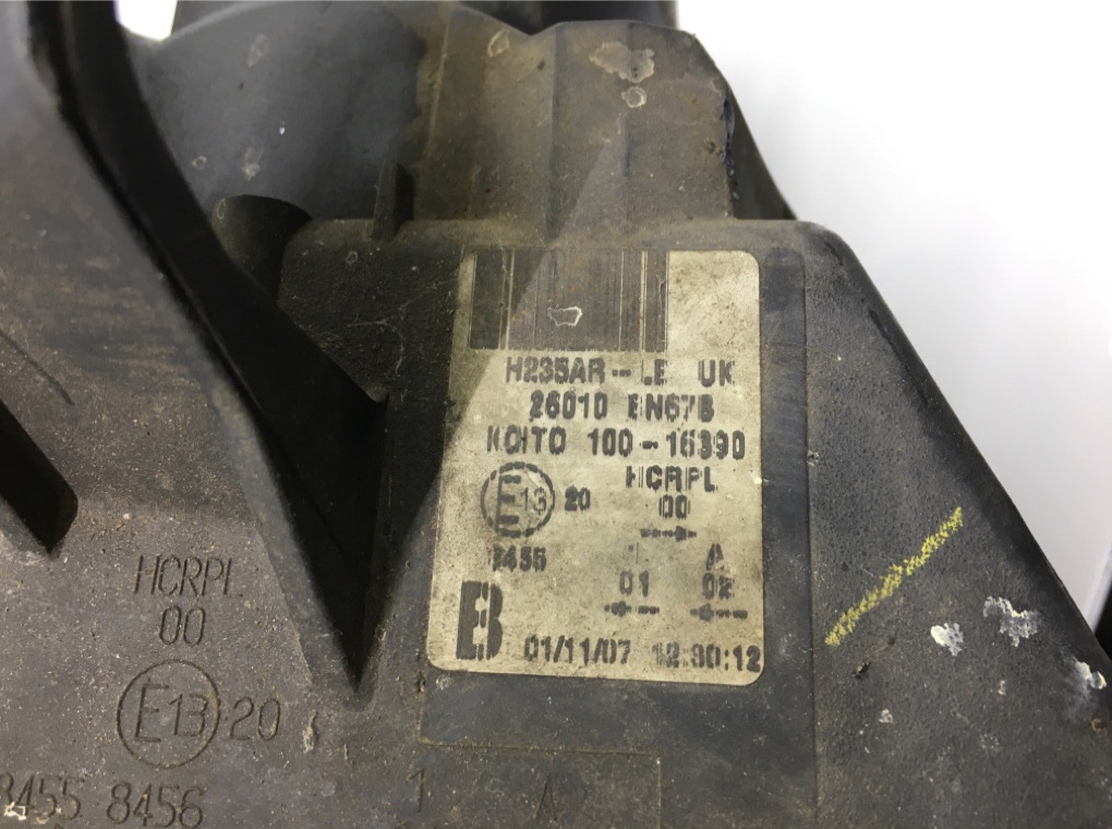 Фара правая бу для Nissan Almera N16 1.5 i,  2005 г.