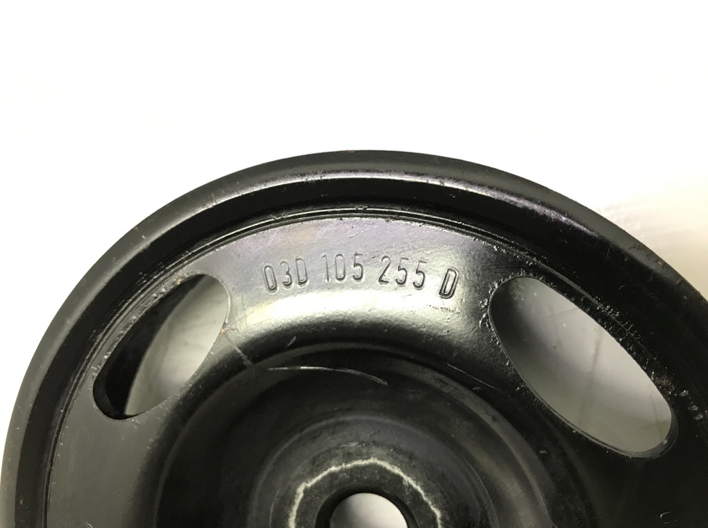 Шкив коленвала бу для Volkswagen Polo 4 1.2 i, 2002 г. Шкив коленвала бу для Volkswagen Polo 4 1.2 i, 2002 г.