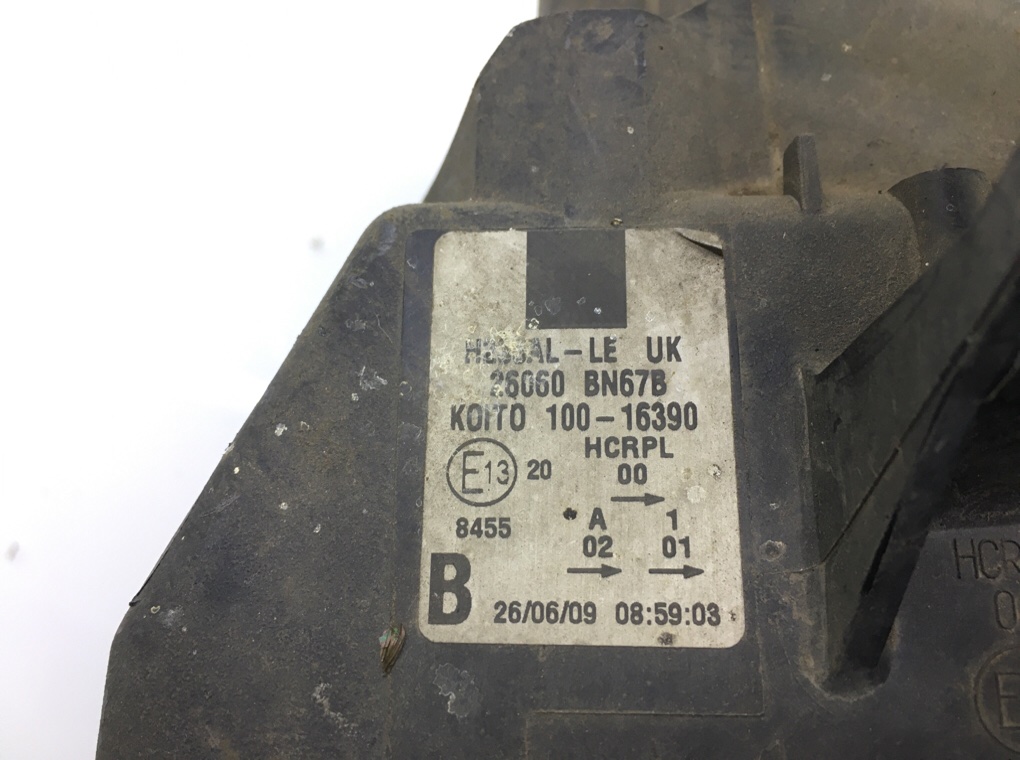 Фара левая бу для Nissan Almera N16 1.5 i,  2005 г.