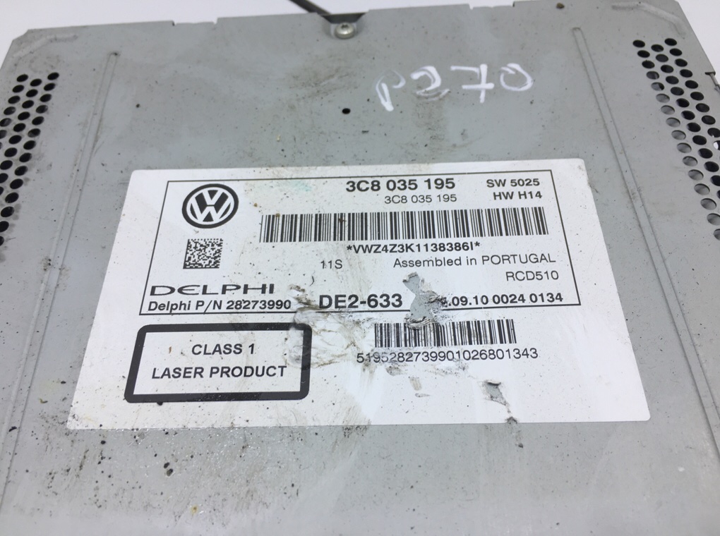 Магнитола бу для Volkswagen Touran 2.0 TDi, 2011 г. Магнитола бу для Volkswagen Touran 2.0 TDi, 2011 г.