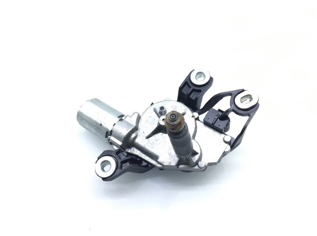 Моторчик заднего стеклоочистителя (дворника) бу для Volkswagen Golf 5 1.6 FSI, 2006 г.