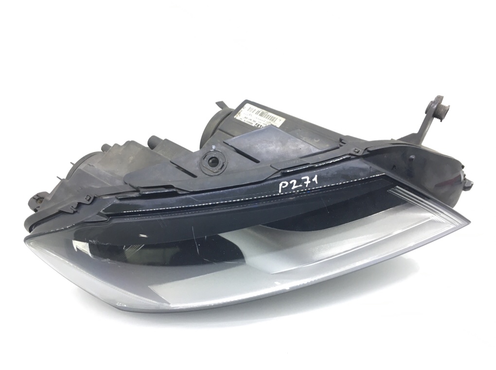 Фара правая бу для Volkswagen Passat B7 1.6 TDi, 2014 г. Фара правая бу для Volkswagen Passat B7 1.6 TDi, 2014 г.