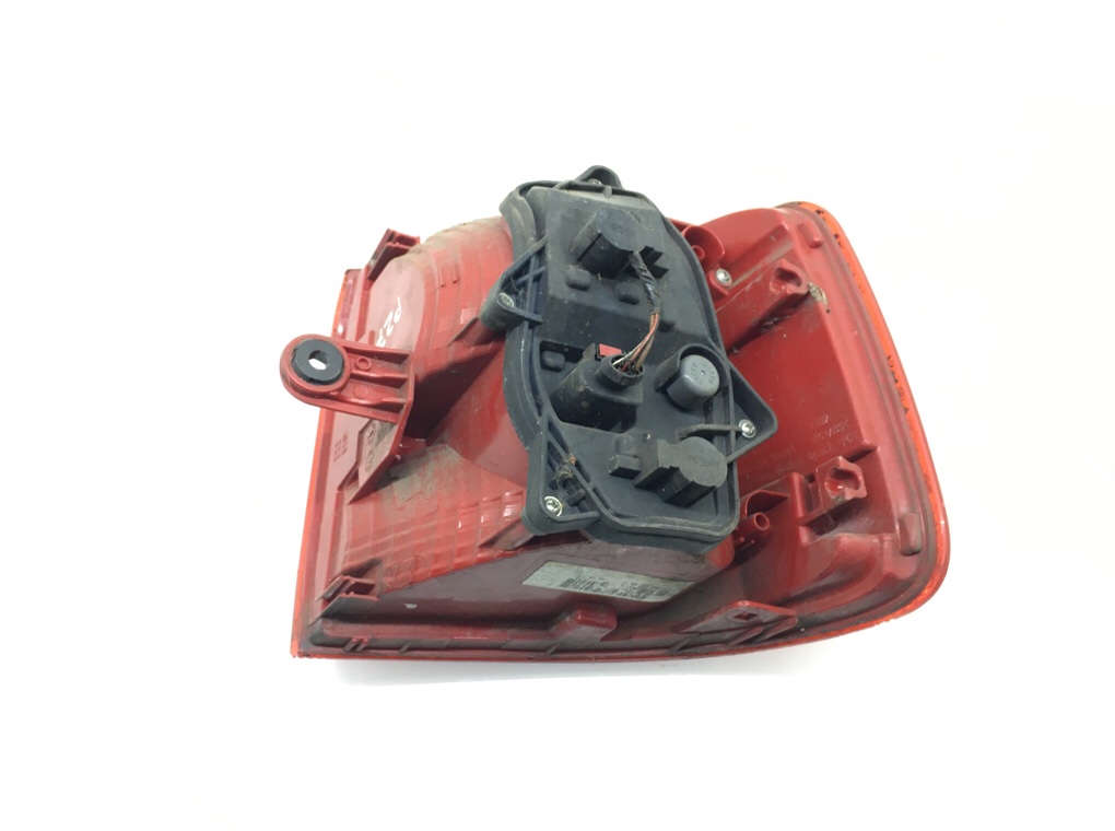 Фонарь задний левый бу для Volkswagen Touran  2.0 TDi,  2011 г.