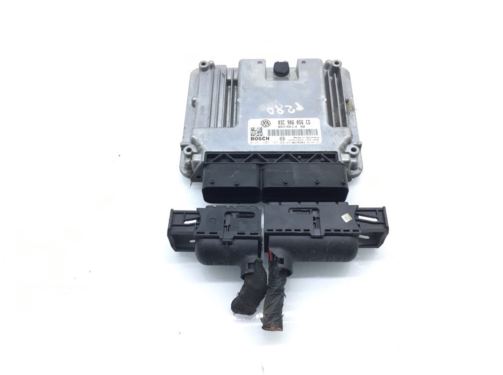 Блок управления двигателем бу для Volkswagen Golf 5 1.6 FSI, 2006 г.